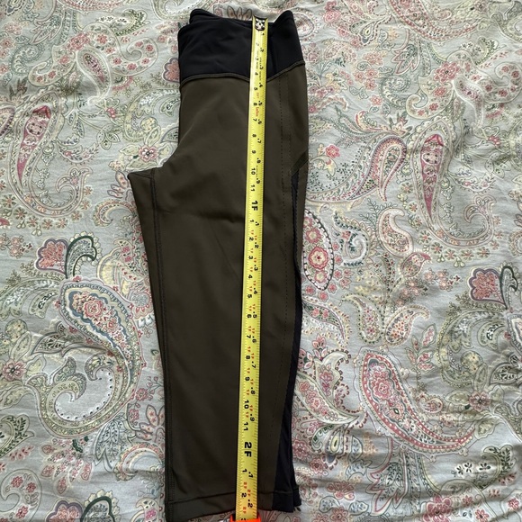 Lululemon Olive Green Leggings Size 8 - Picture 2 of 4